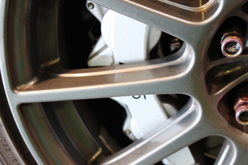 超希少】スバル WRX STI 限定車 R205 純正 ホイールタイヤ 送料込